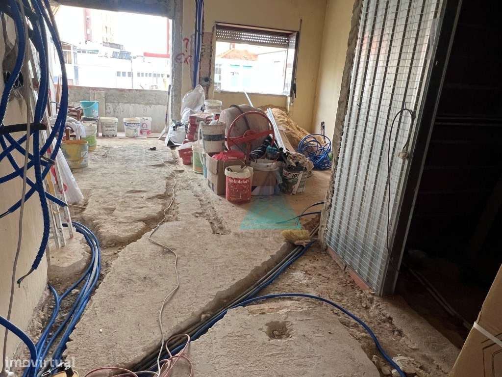 Apartamento T2 em Remodelação Total | Paivas - Amora | Excelente Op...-5