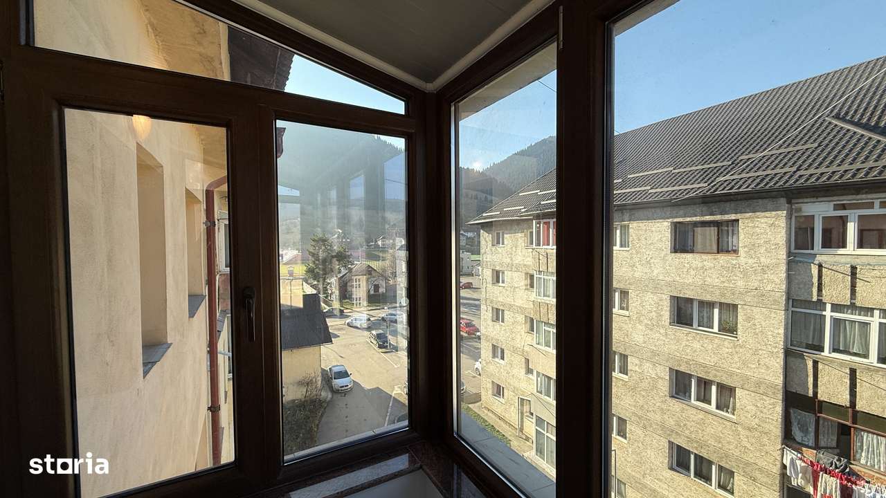Apartament 4 camere, renovat complet, 2 băi, 2 balcoane, lângă spital-13
