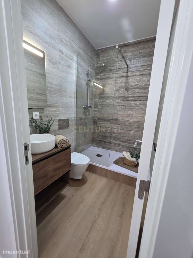 T3 a ESTREAR na Penha de França C/SUITE E CLOSET– Acabamentos Únicos-26