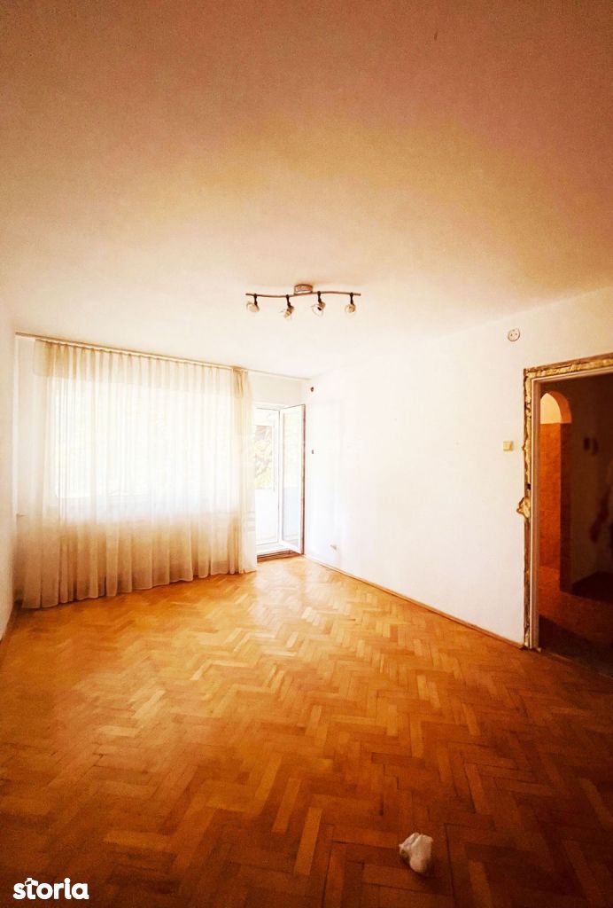 Tatarasi - apartament cu 2 camere, decomandat