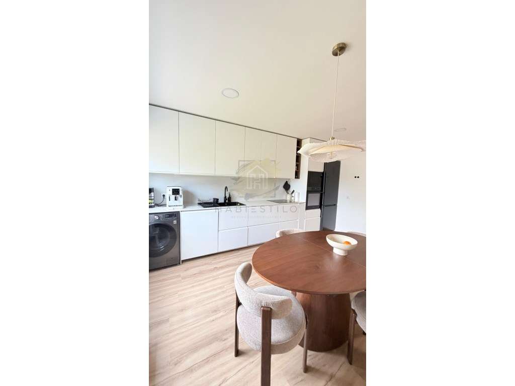 Apartamento T2 totalmente remodelado com suite-8