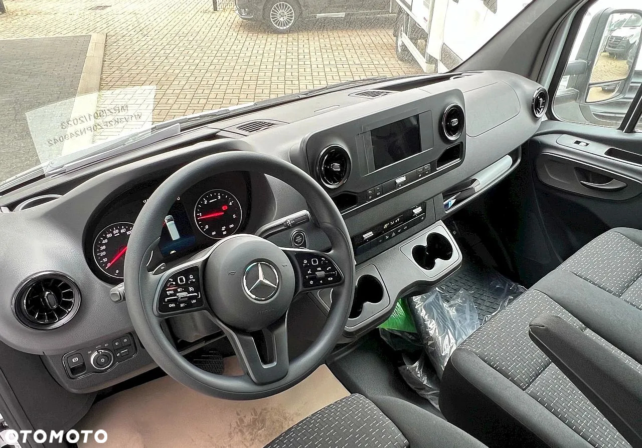 Mercedes-Benz SPRINTER - 5