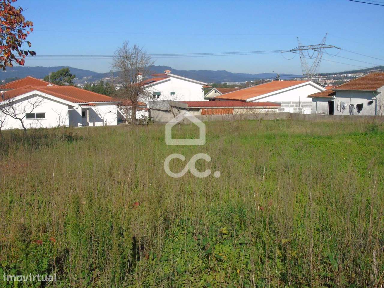 Terreno em Serzedelo - Guimarães - Grande imagem: 2/9