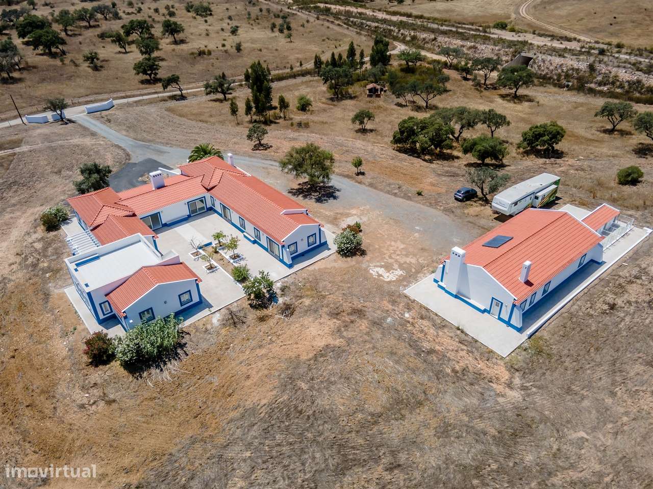 Monte alentejano com 28 hectares-45