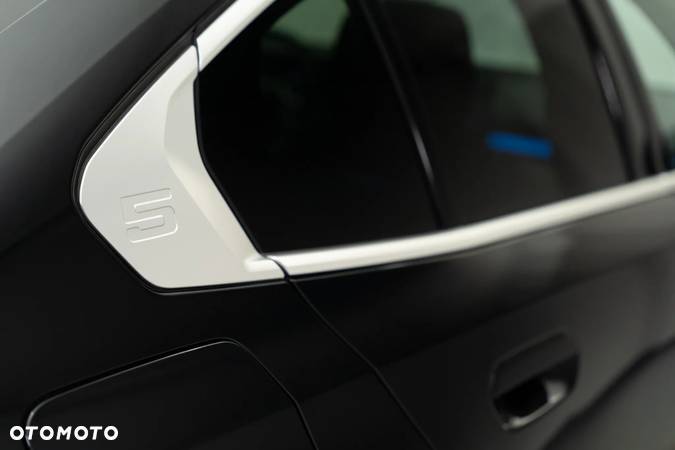 BMW Seria 5 530e - 17