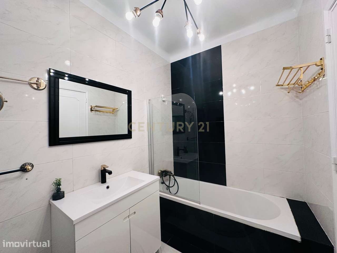 Apartamento T3 Para arrendamento -  Portela com garagem - Grande imagem: 4/14