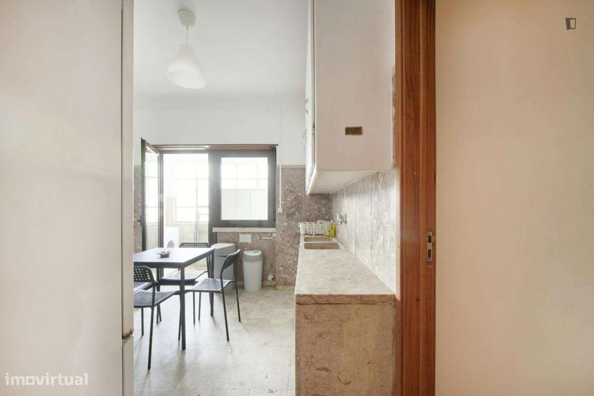 Quarto - localizado em Santa Apolónia Lisbon - Grande imagem: 4/21