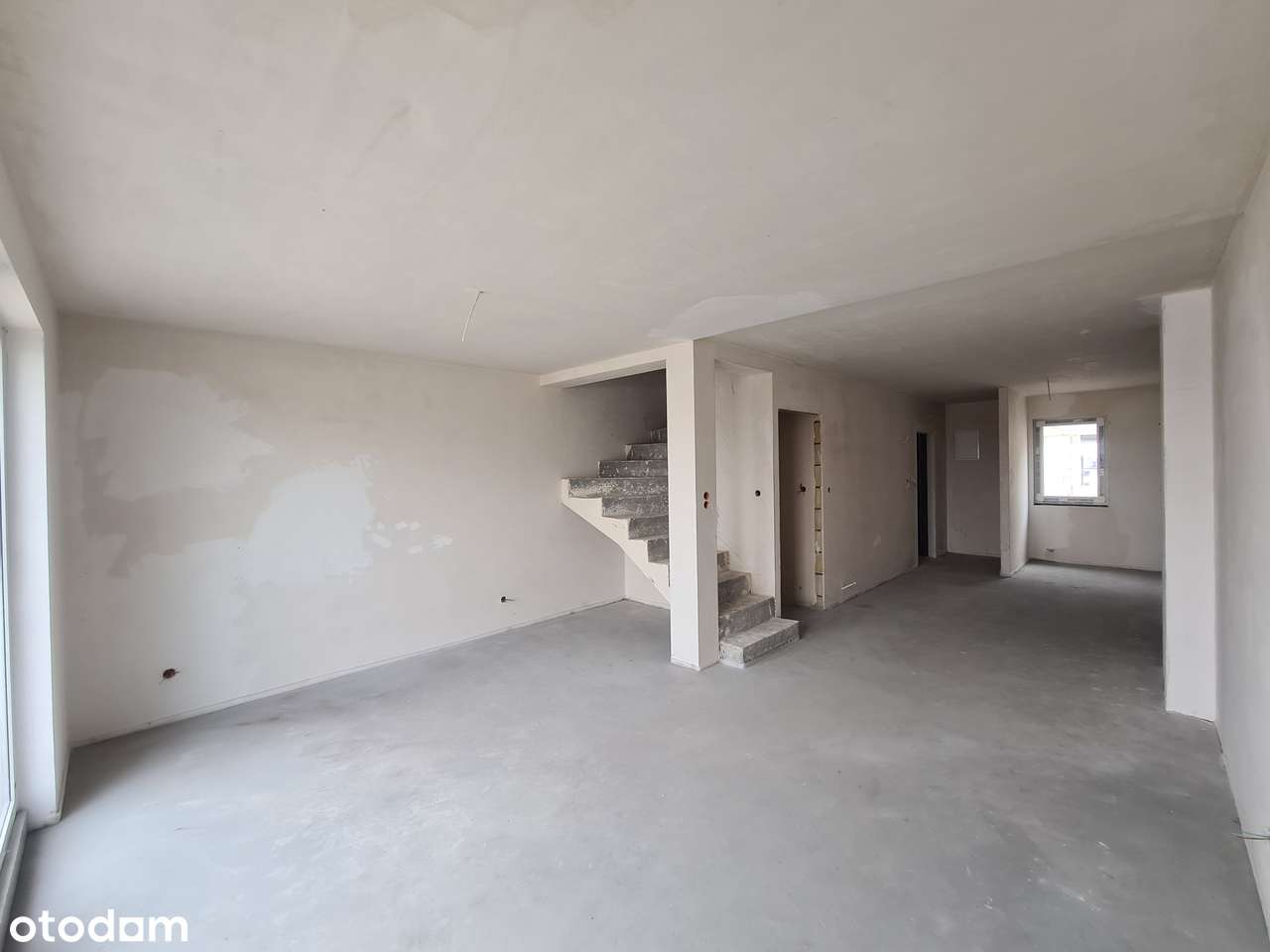 Mieszkanie w stanie deweloperskim 88m² + balkony-2