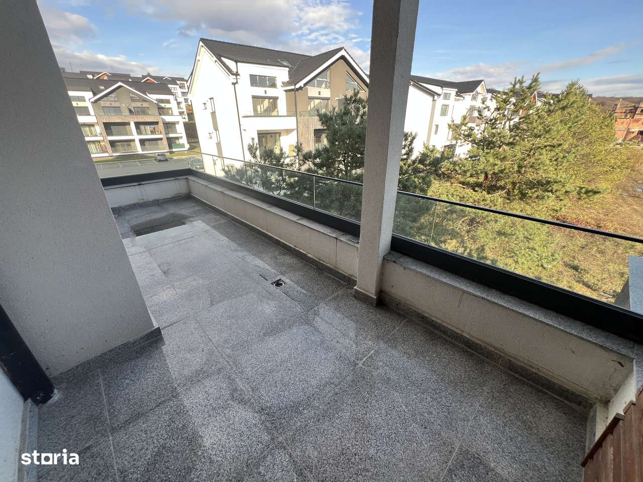 Apartament penthouse 2 nivele - Living spatios 40 mp - 4 camere, 3 bai-6