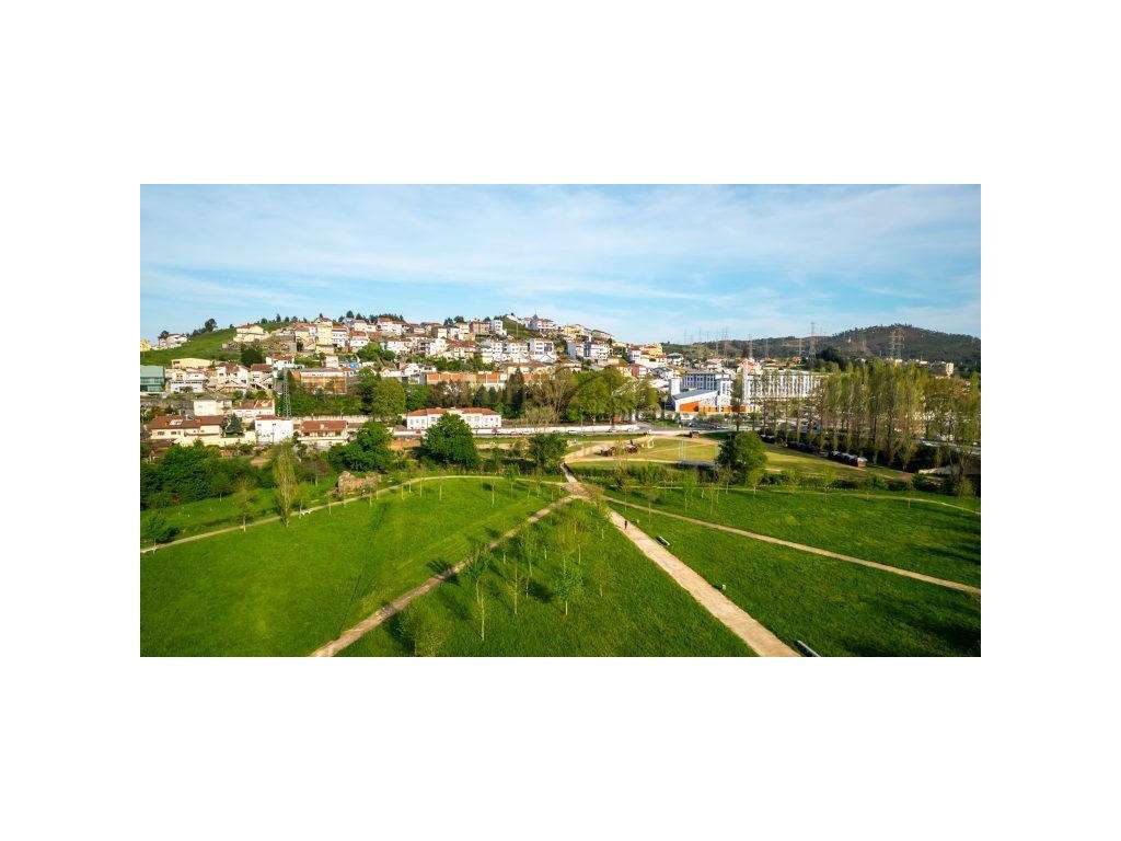 Terreno Urbanizável com 1.000 m² em Alfena Excelente Localização e ...-18