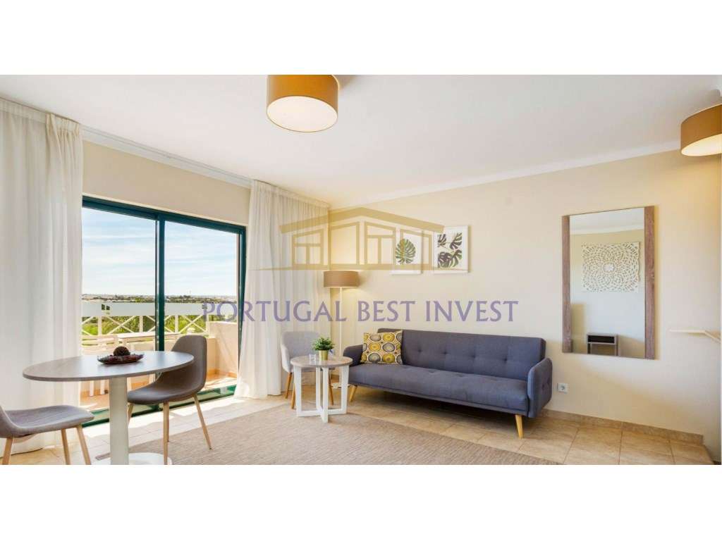 Apartamento T0 TURISTICO, com grande terraço, localizado junto ao c... - Grande imagem: 4/13