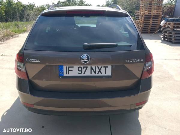 Skoda Octavia Combi 1.5 TSI DSG Style - 18