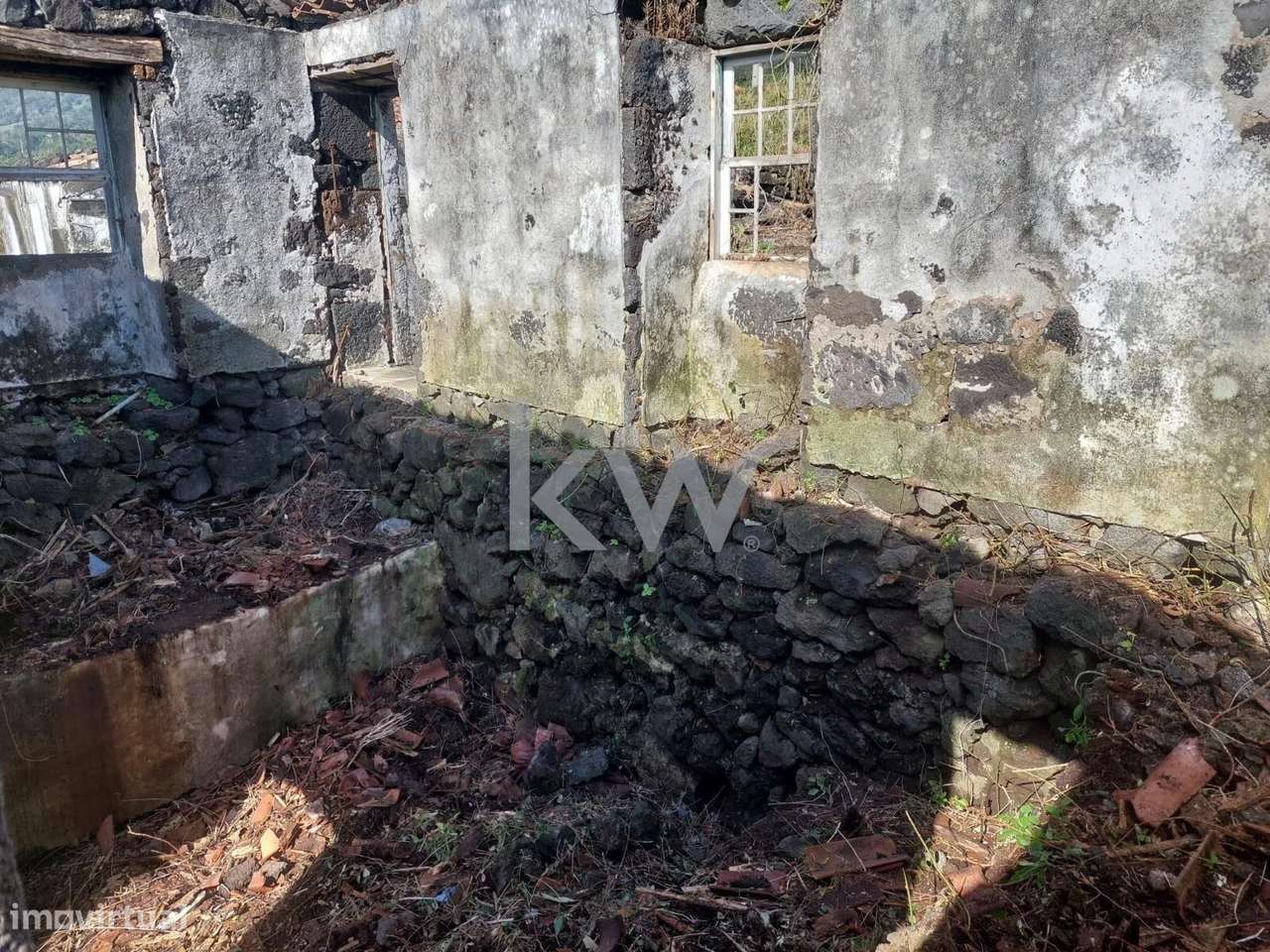 Recuperação Total de uma Moradia T2 em Plena Falésia - Grande imagem: 4/13