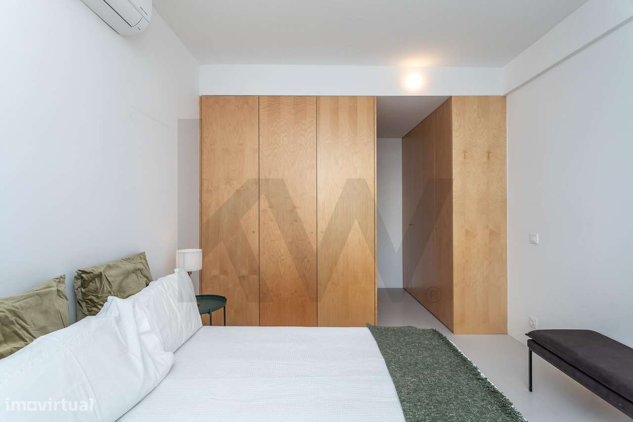 Apartamento T3 Renovado no Condomínio Torres de Lisboa | Laranjeiras S-40