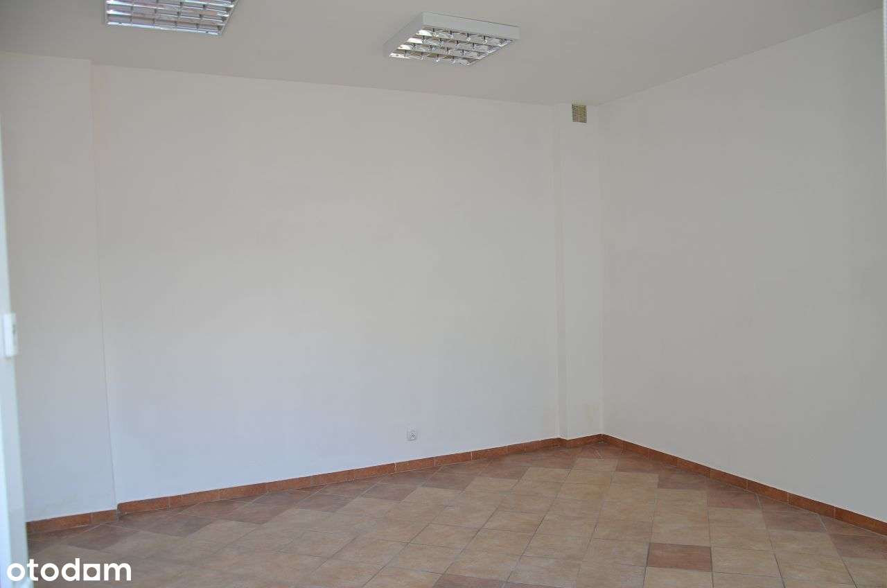 Sławno - do wynajęcia lokal usługowy w centrum - Pełny obrazek: 3/12