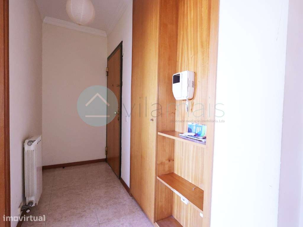 Apartamento T2 com garagem e arrumos - Rua Campo da Cana, Valongo - Grande imagem: 4/28