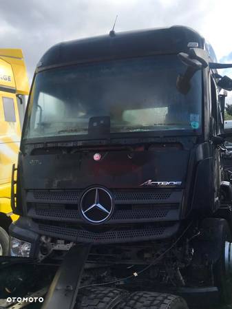 MERCEDES ACTROS MP4-licznik,zegary A 961 446 31 21- części różne - 5