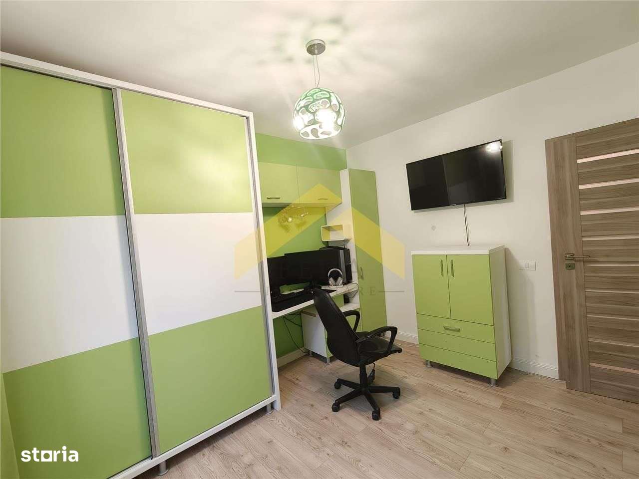 Apartament 3 camere de vanzare zona Bujac bloc NOU-12