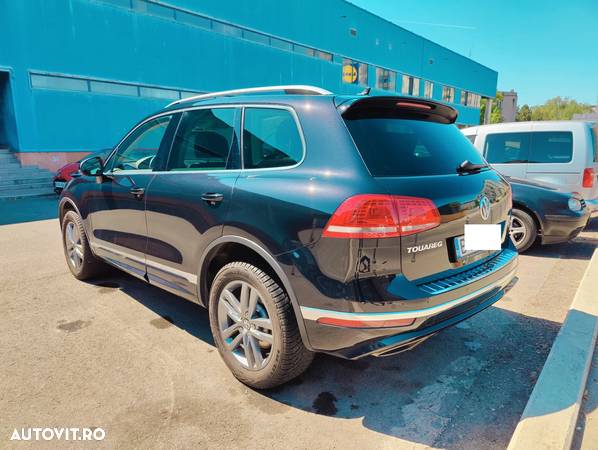 Volkswagen Touareg 3.0 V6 TDI SCR Blue Motion DPF Automatik - 2