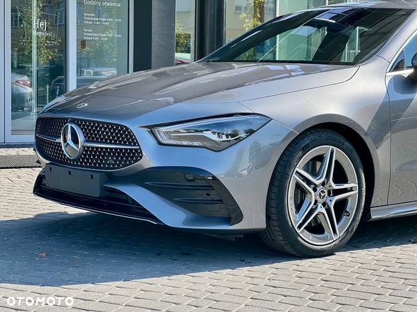 Mercedes-Benz CLA 220 4-Matic AMG Line 7G-DCT - 3