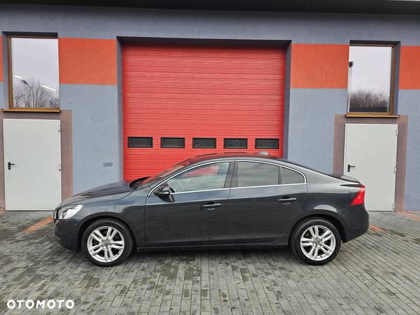 Volvo S60 D2 - 17