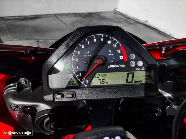 Honda CBR 1000 RR - 12