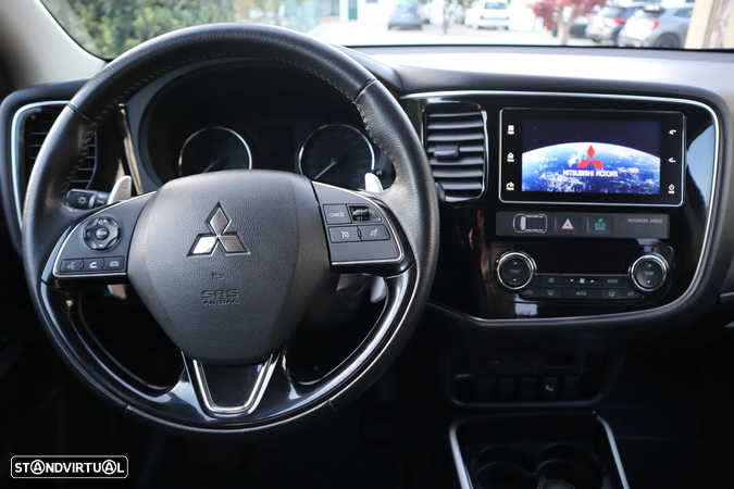 Mitsubishi Outlander 2.0 Kaiteki CVT - 25