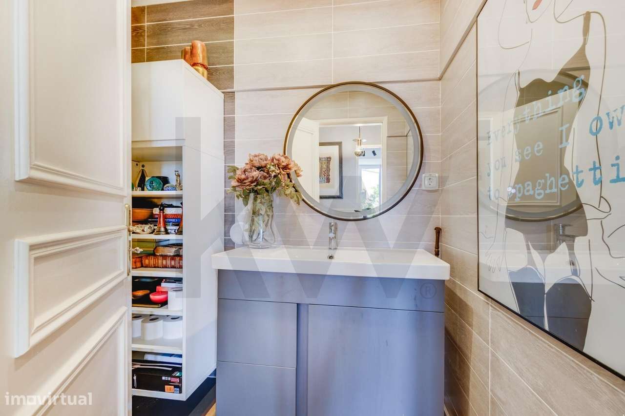 Moradia T3+1 com Terraço e Garagem em Albarraque, Rio de Mouro - Grande imagem: 5/39