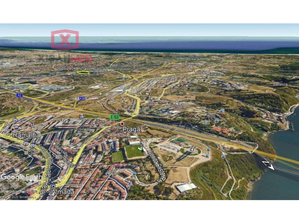 Almada
Terreno P/ Desenvolvimento-9