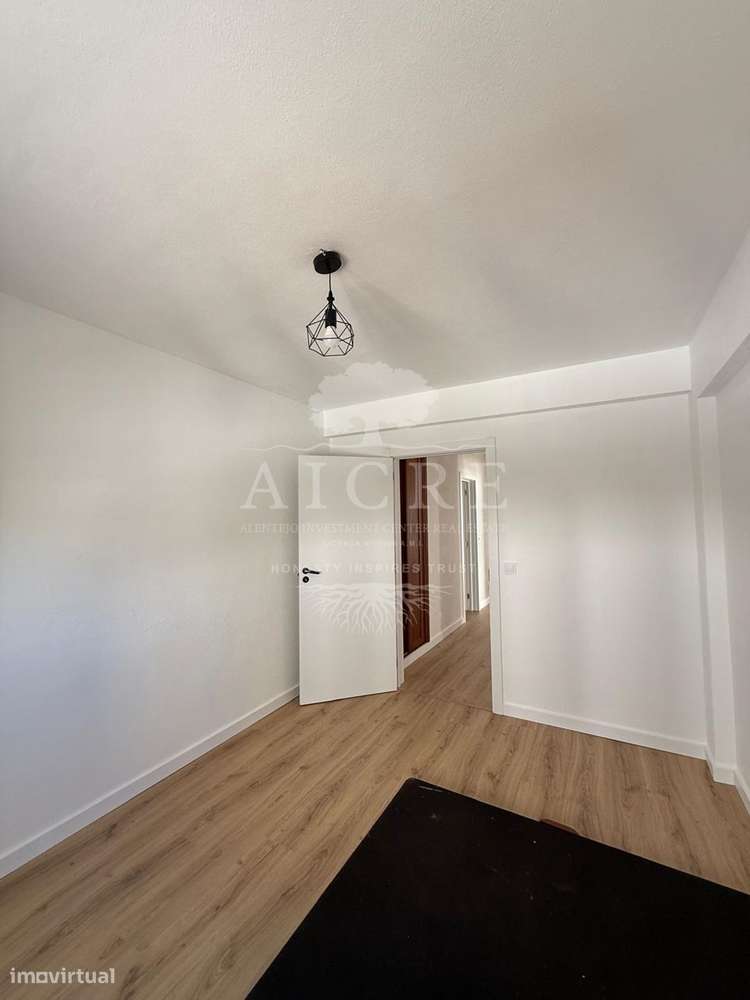 Apartamento T3 Totalmente Remodelado | Horta das Figueiras – Évora-12