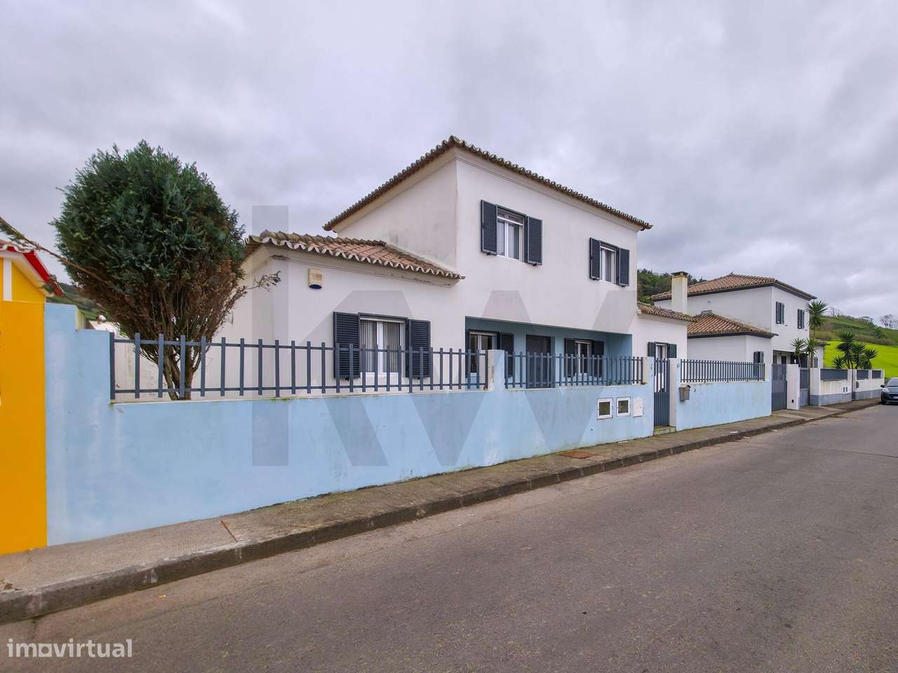 Moradia de tipologia T3, localizada na freguesia de Santa Bárbara, con - Grande imagem: 3/34