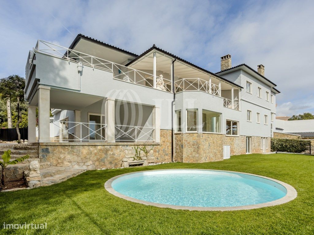 Apartamento T4+1 com jardim e piscina no Estoril - Grande imagem: 1/28