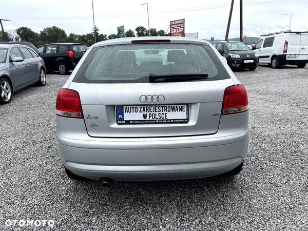 Audi A3 1.6 Ambiente - 7