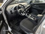 Kia Sportage 2.0 CVVT 2WD Attract - 12