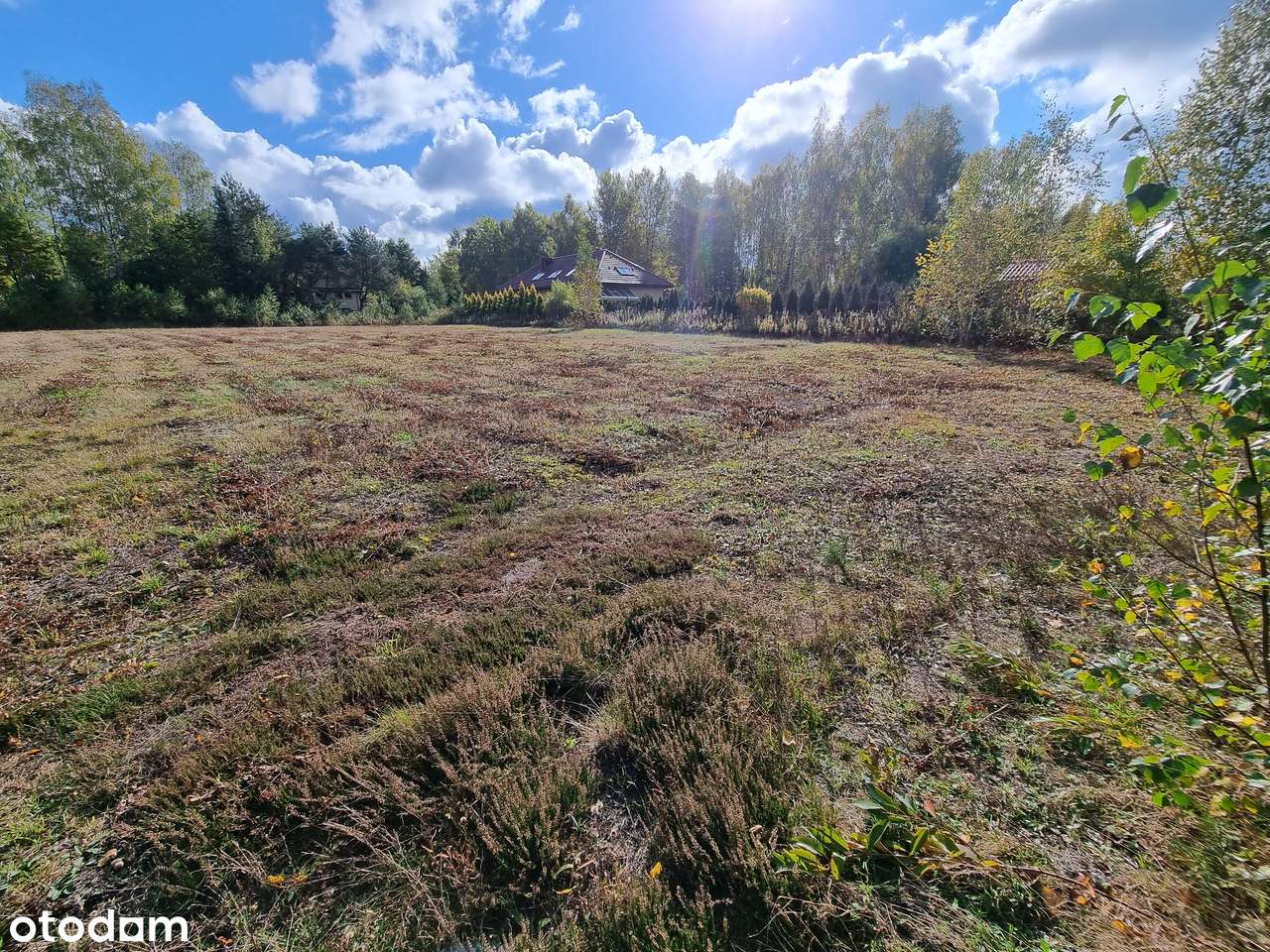 Działka budowlana przy lesie z WZ, woda, prąd, urokliwe otoczonie-1