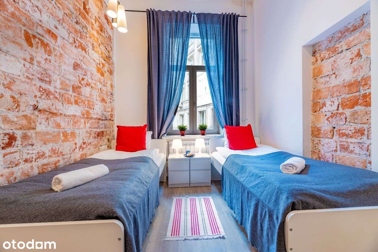 Trzypokojowe mieszkanie w zabytkowej kamienicy-1