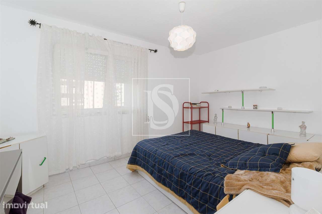 Apartamento T3 Venda em Santo António da Charneca,Barreiro-9
