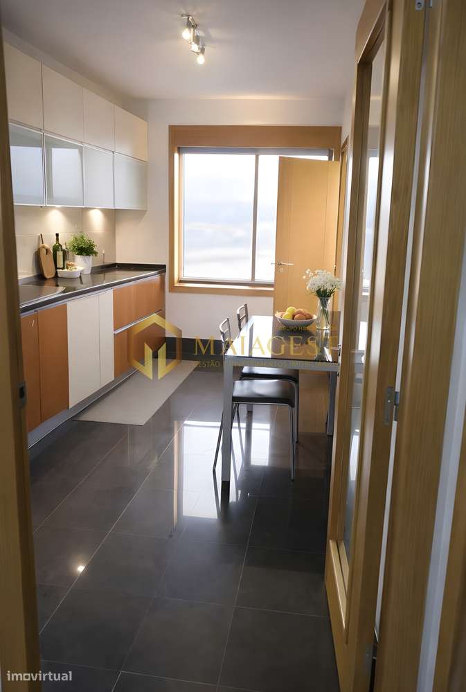 T1+1 Mobilado com Garagem Box no Centro do Porto - Grande imagem: 5/12