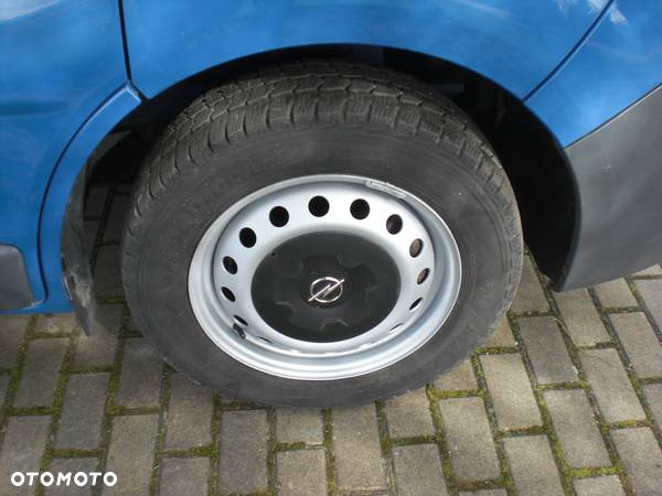 Opel Vivaro - 34