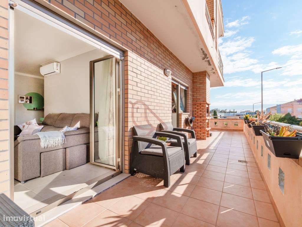 T3 com Terraço Envolvente e Garagem de 70 m² | Casais Castelo, Riachos-36
