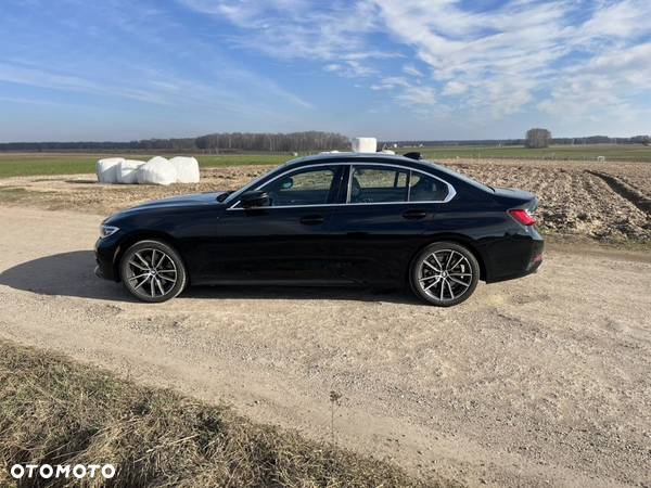 BMW Seria 3 330i xDrive Sport Line - 6