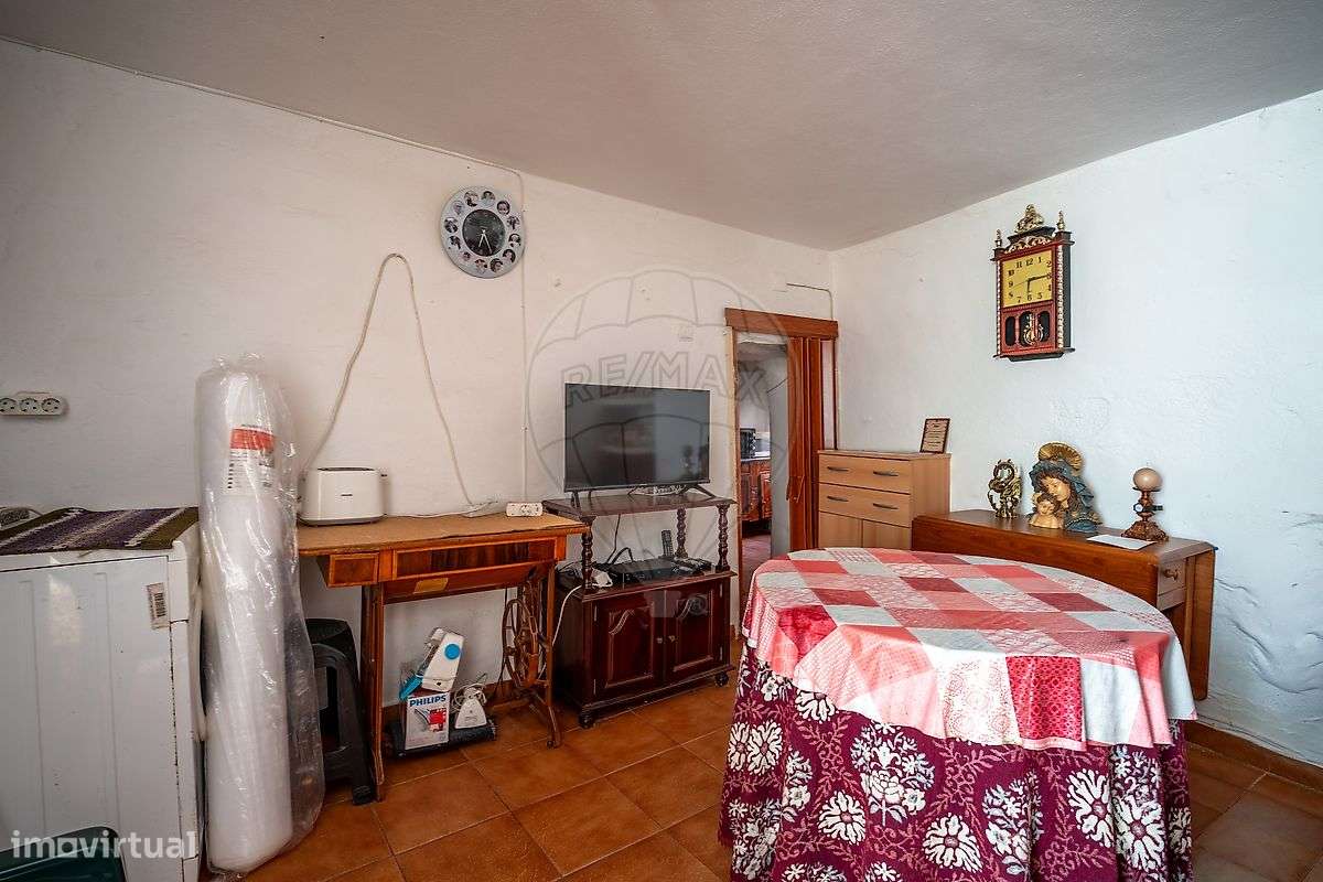 Moradia T2 para venda-9