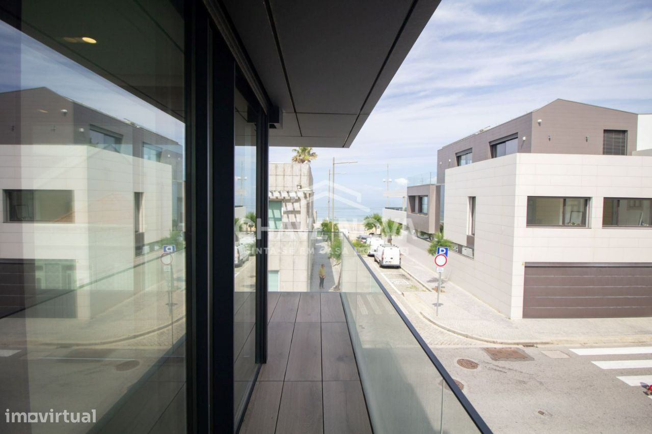 Apartamento T3 novo c/vistas Mar e 2 suítes a 50m da Praia de Espinho