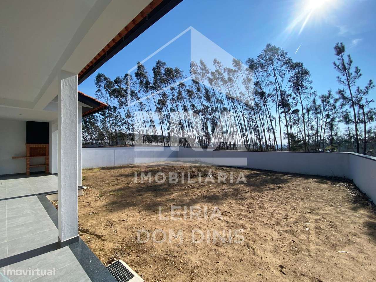 Moradia T3 Nova em Leiria-23