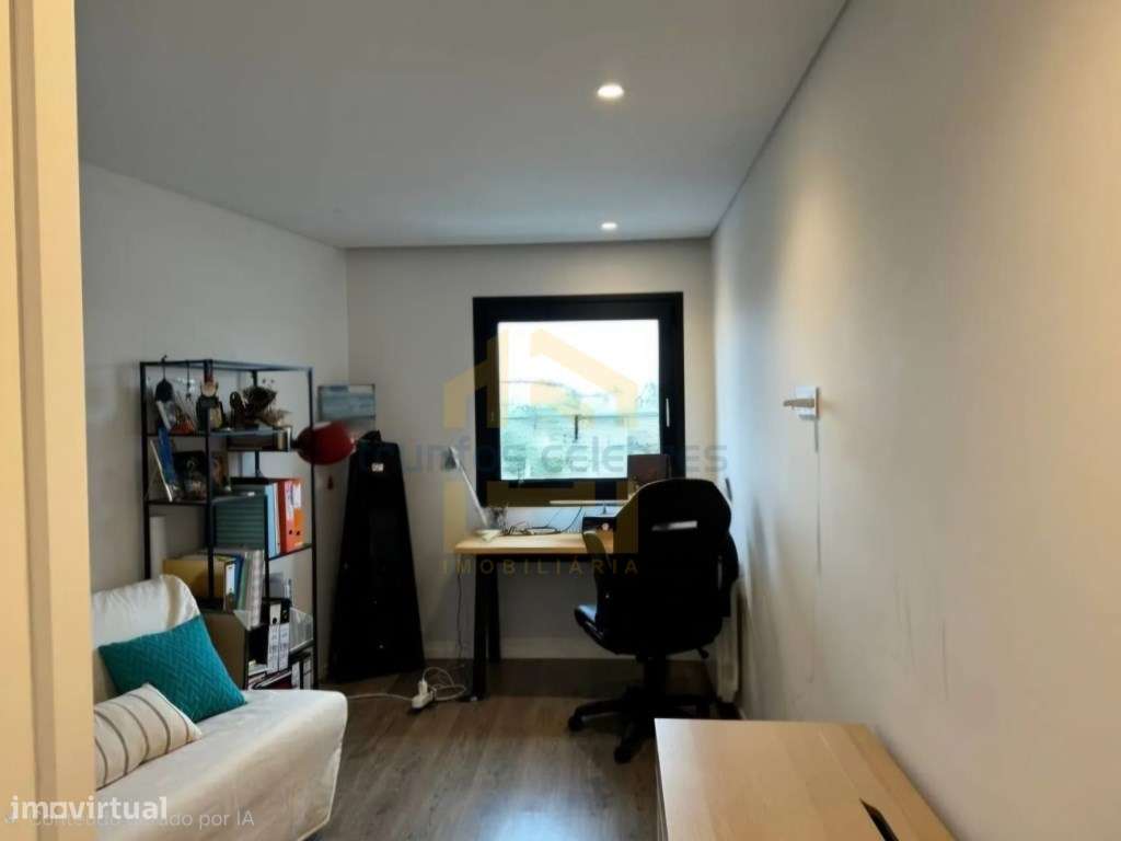 T2 semi novo com lugar de garagem em Condomínio Fechado - vila do c...-14