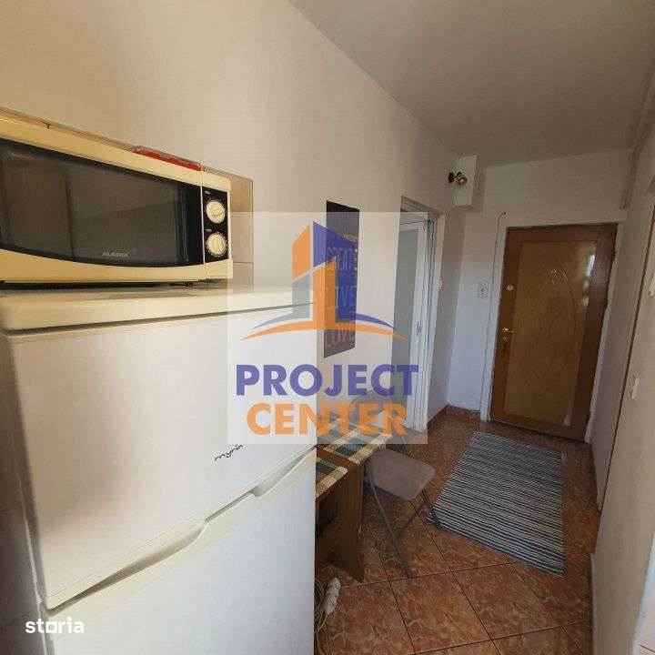 Garsoniera Exercitiu, langa liceele Dinu Lipatti si Barbu - Imagine principală: 4/9