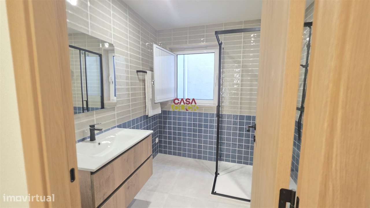 Apartamento T0 Venda em Torres Novas (Santa Maria, Salvador e Santiago-11