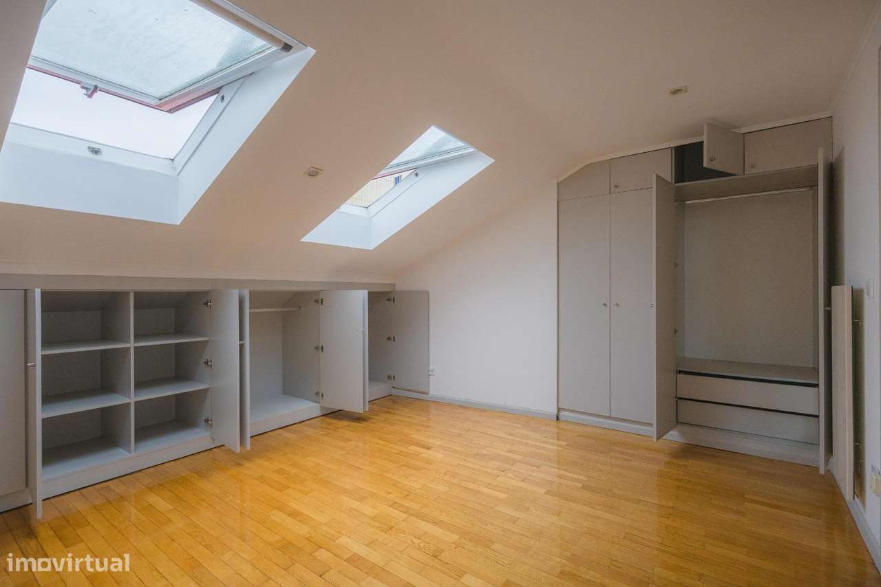 Apartamento T3 duplex- Centro de Matosinhos-13