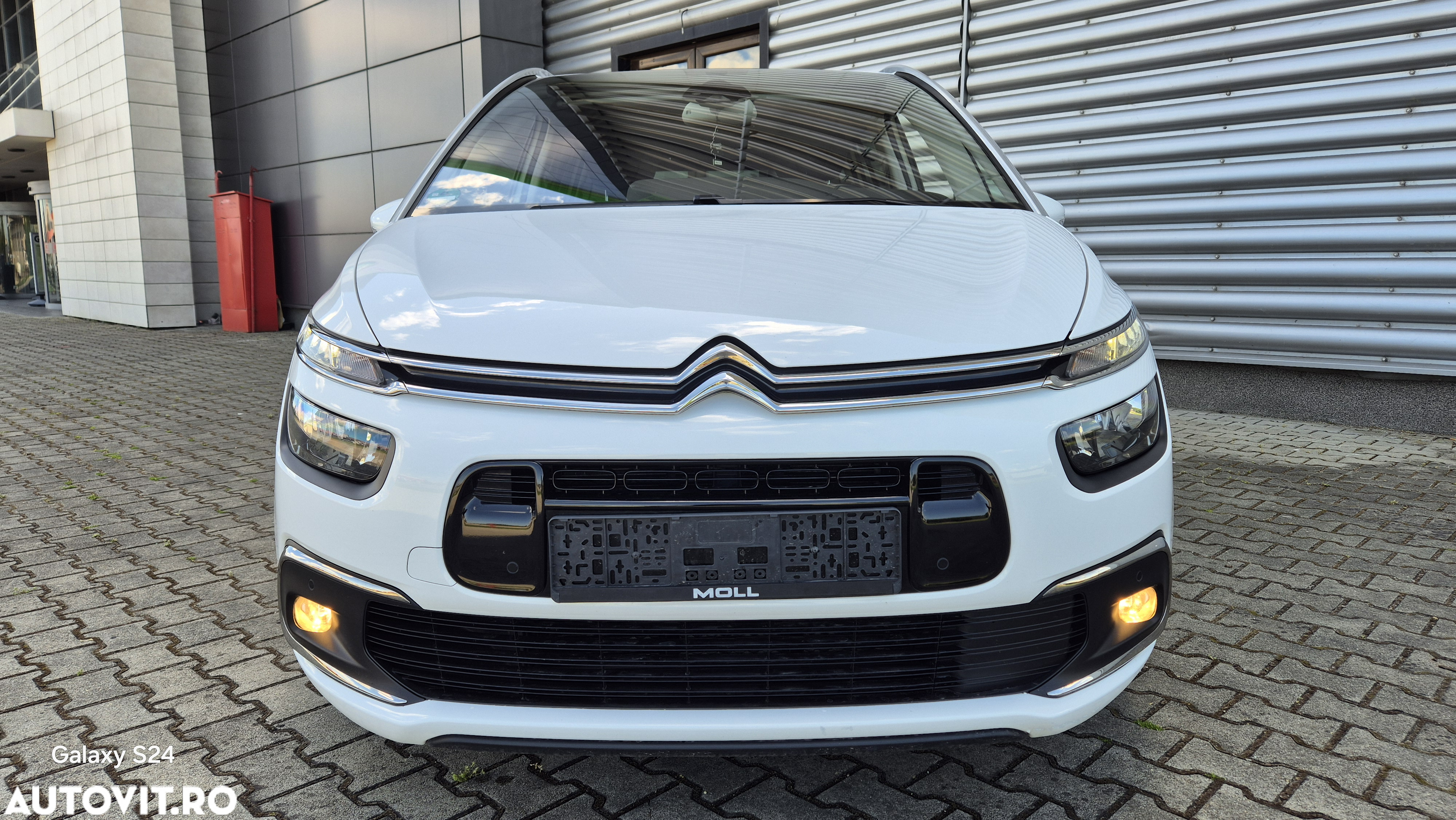 Citroën C4 Space Tourer Spacetourer BlueHDi 130 Stop&Start EAT8 SELECTION - 30