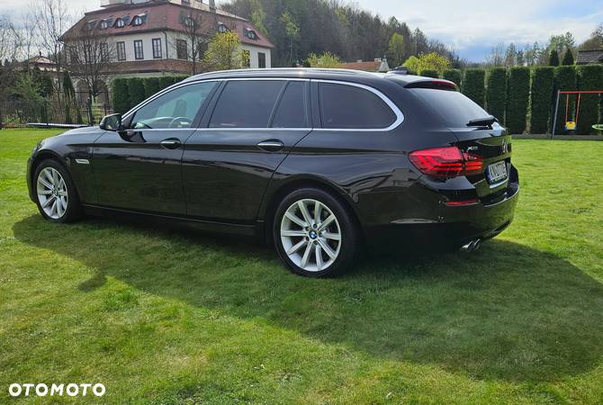 BMW Seria 5 520d xDrive - 4